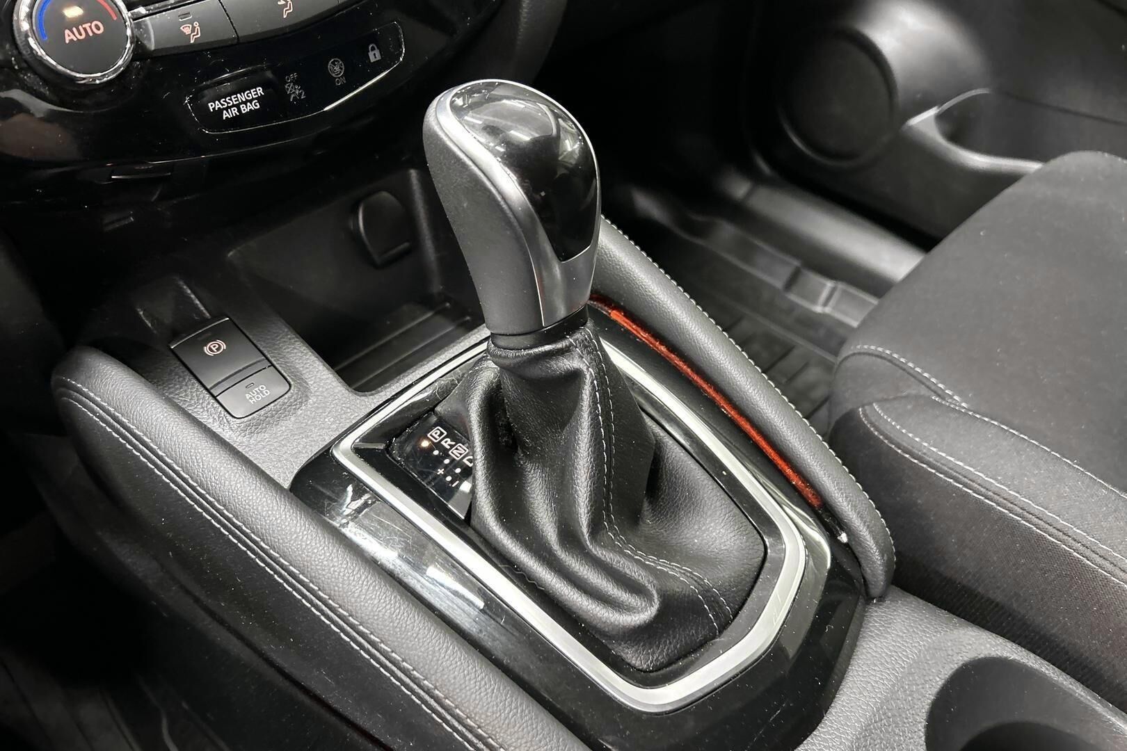 Nissan Qashqai iso kuva 20