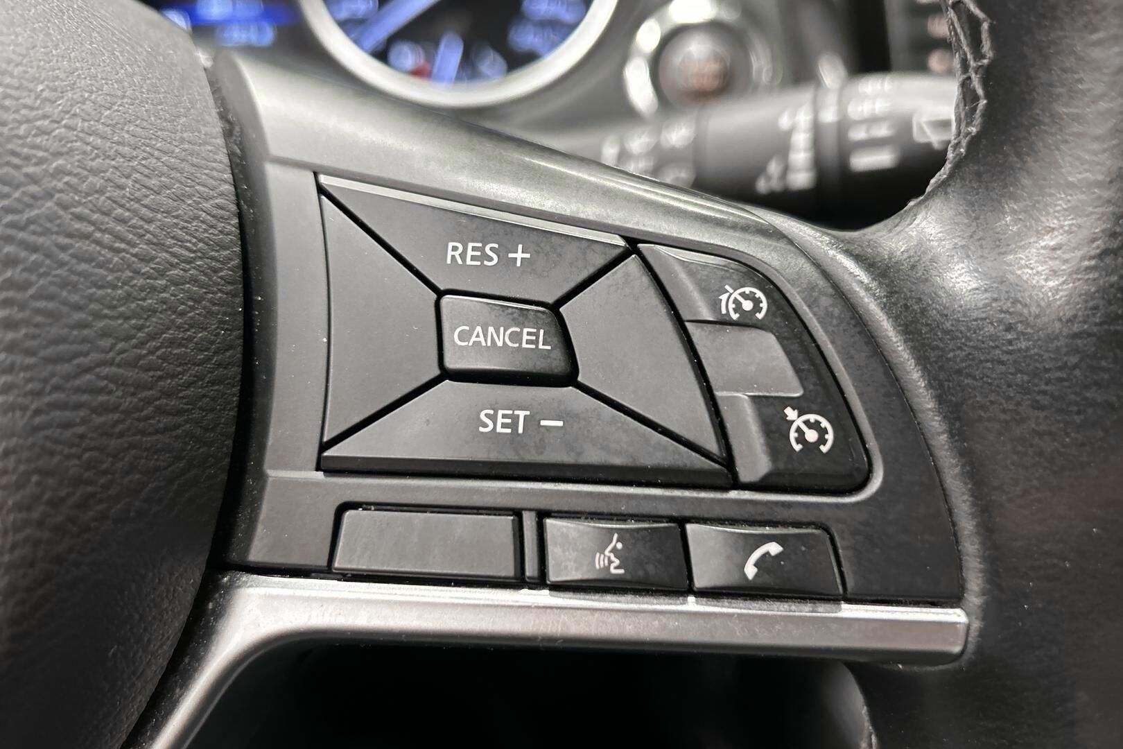 Nissan Qashqai iso kuva 21