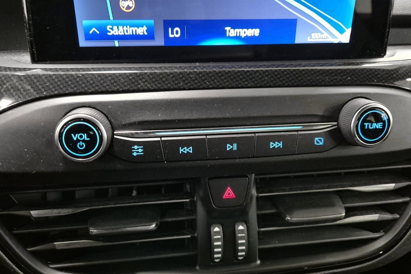 Ford Focus iso kuva 16