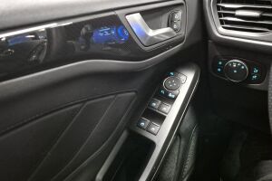Ford Focus esikatselu 21