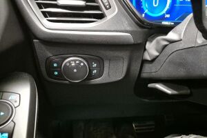 Ford Focus esikatselu 22