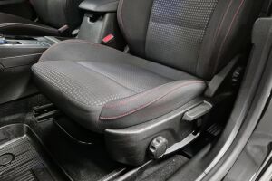 Ford Focus esikatselu 23