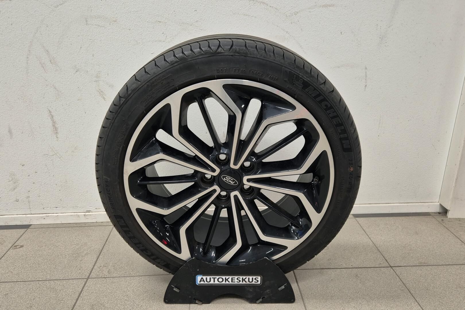 Ford Focus iso kuva 24