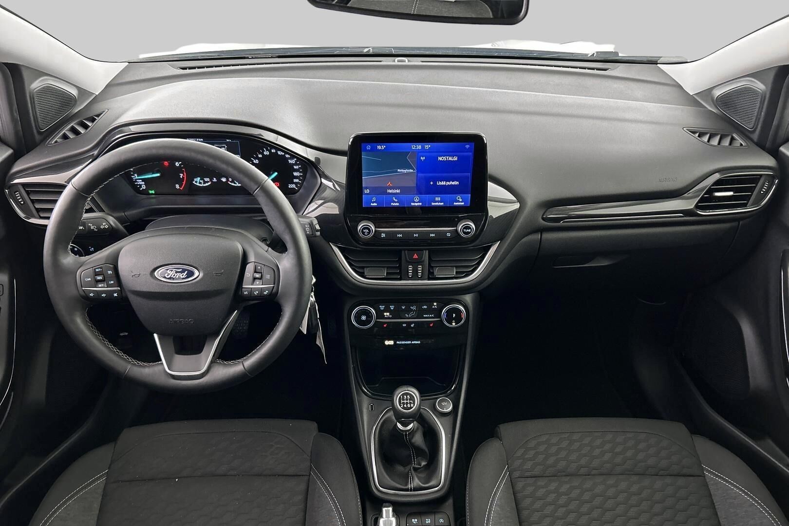 Ford Puma iso kuva 10
