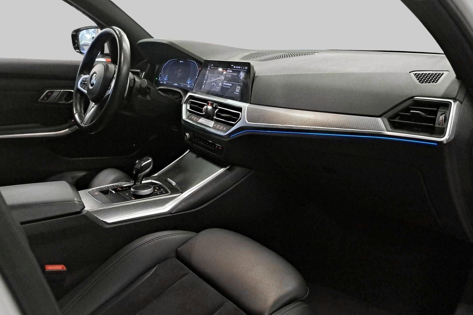 BMW 3-SARJA iso kuva 5