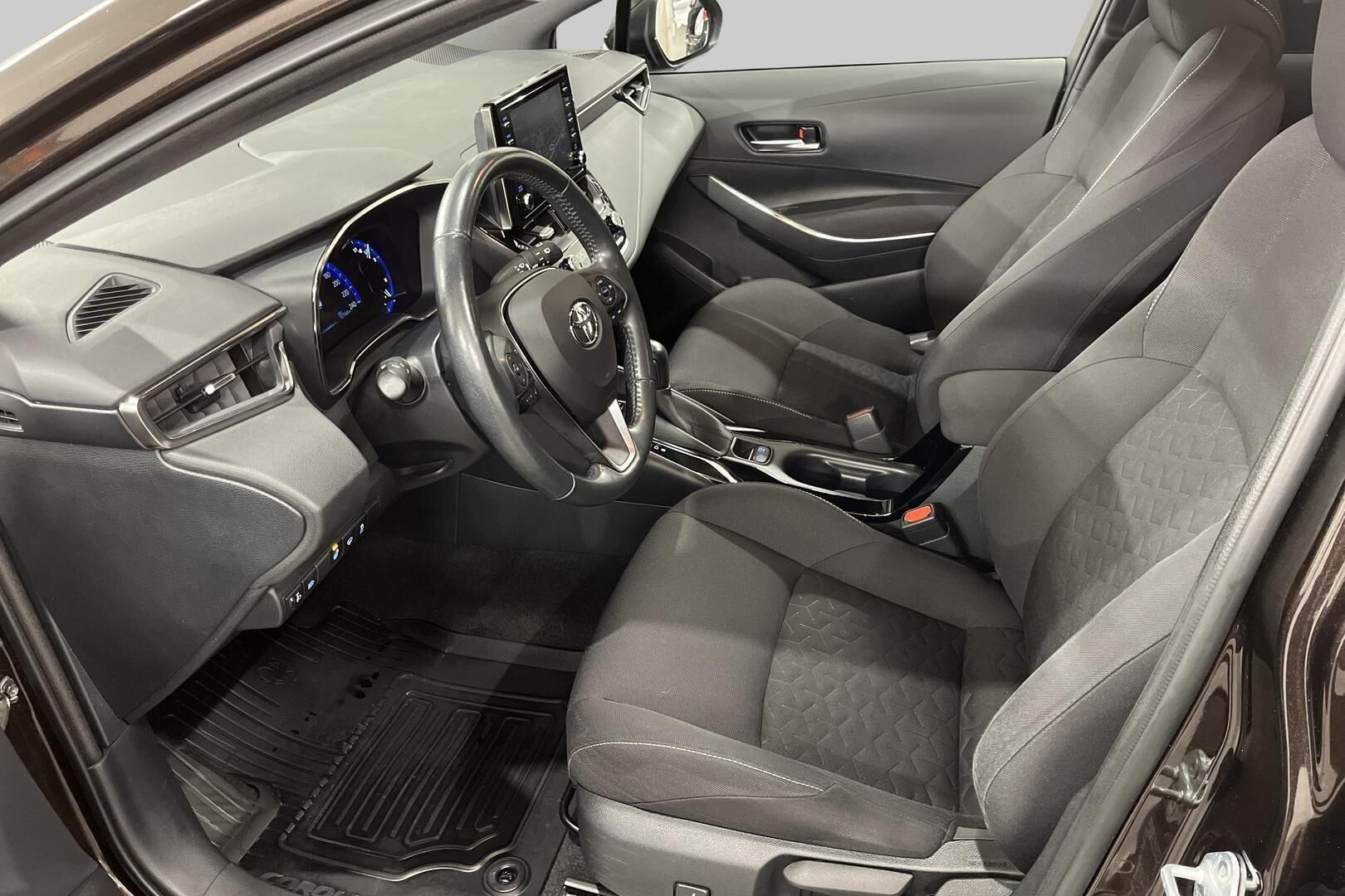 Toyota Corolla iso kuva 8