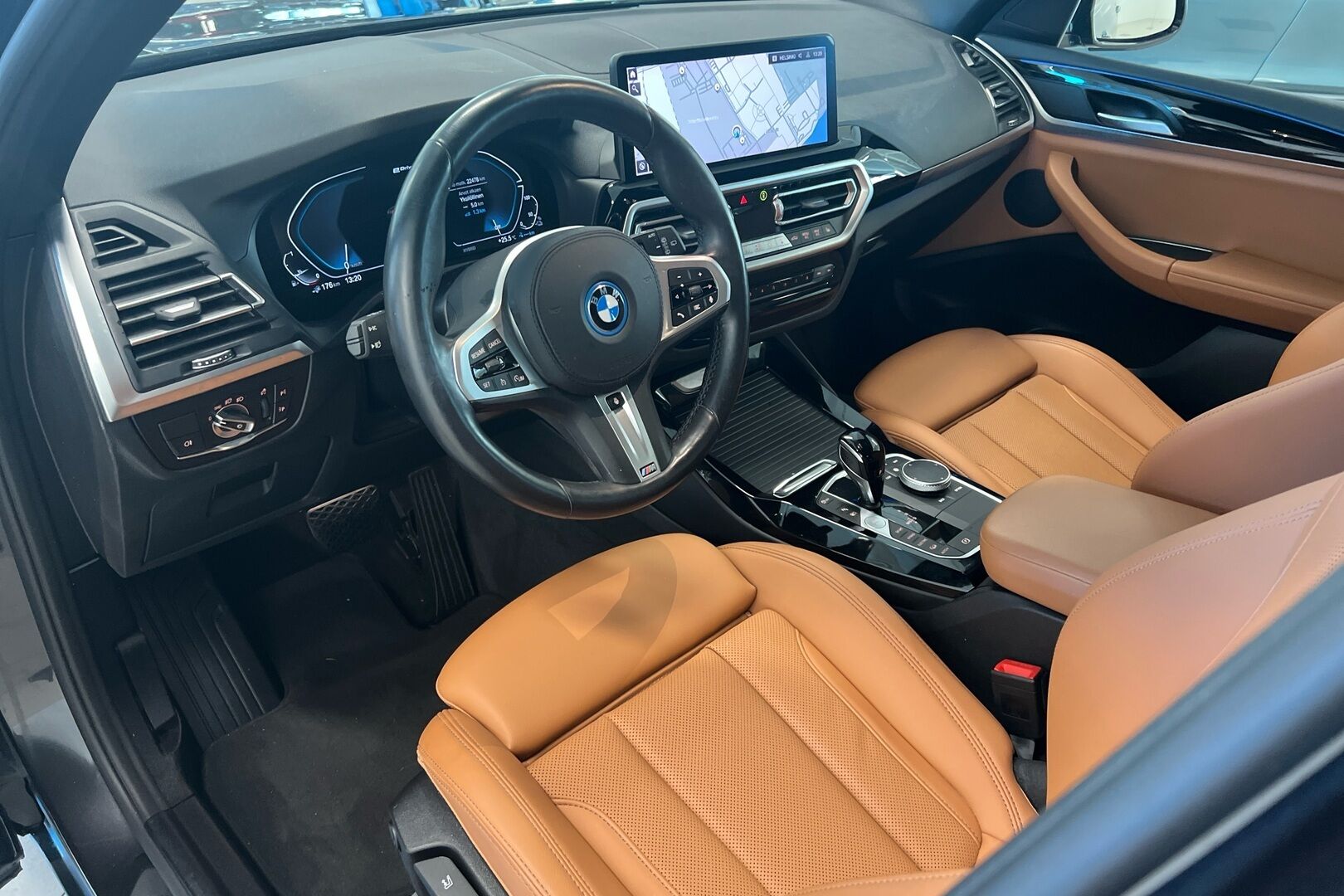 BMW X3 iso kuva 6