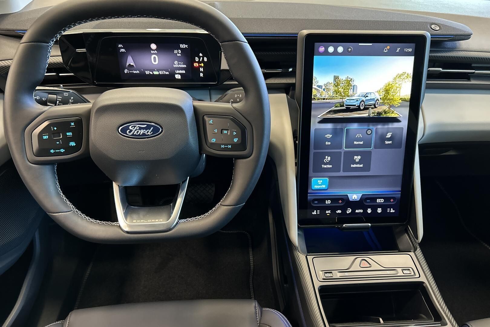 Ford Explorer iso kuva 8