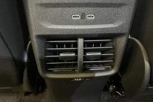 Ford Explorer esikatselu 19