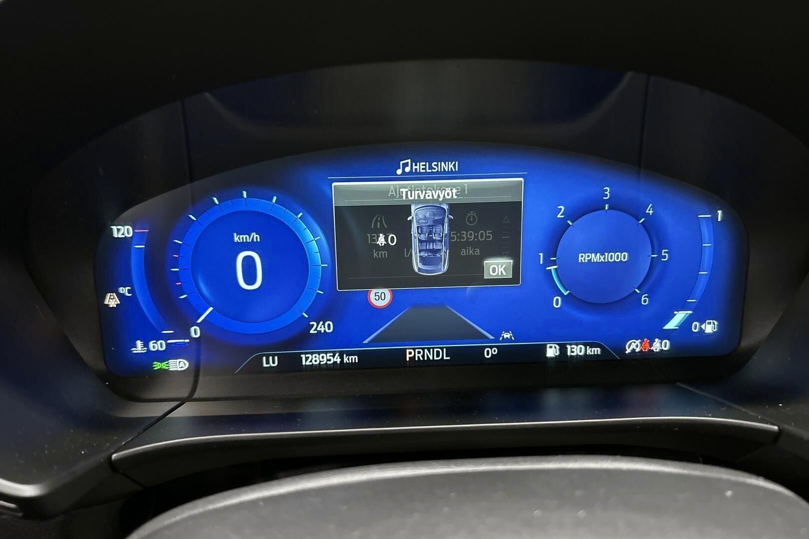 Ford Kuga iso kuva 21