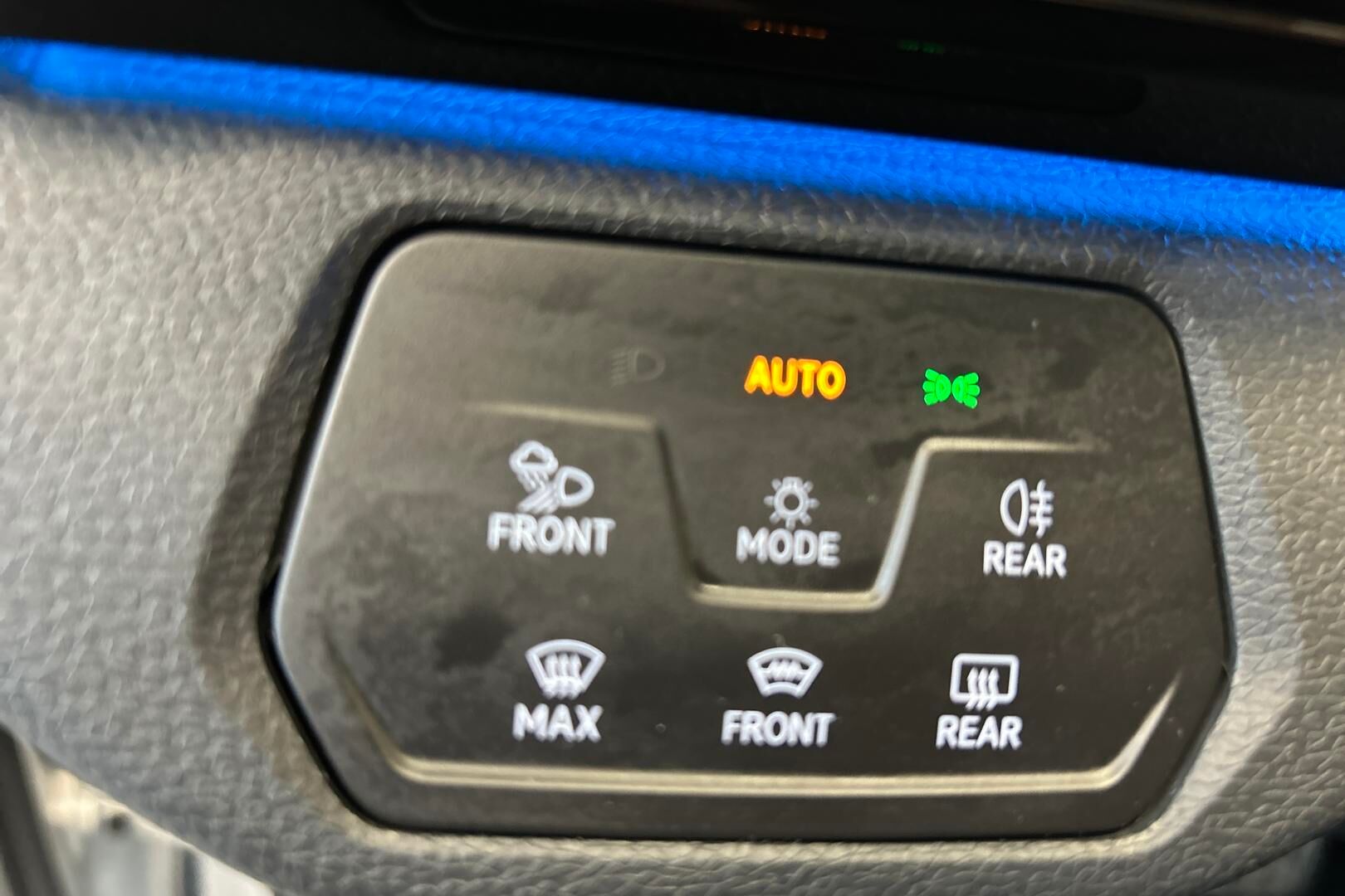 Volkswagen ID.4 iso kuva 29