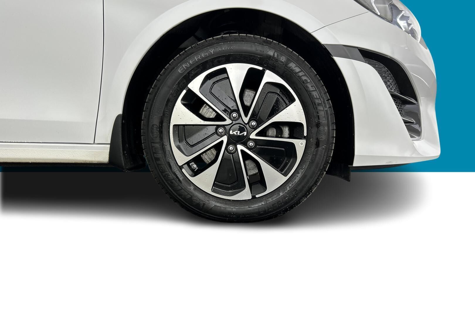 Kia Ceed iso kuva 12