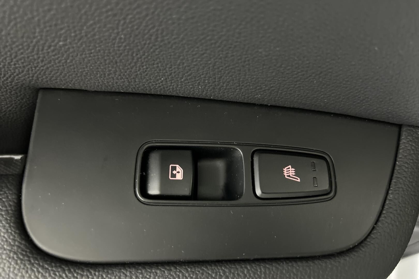 Kia Ceed iso kuva 28