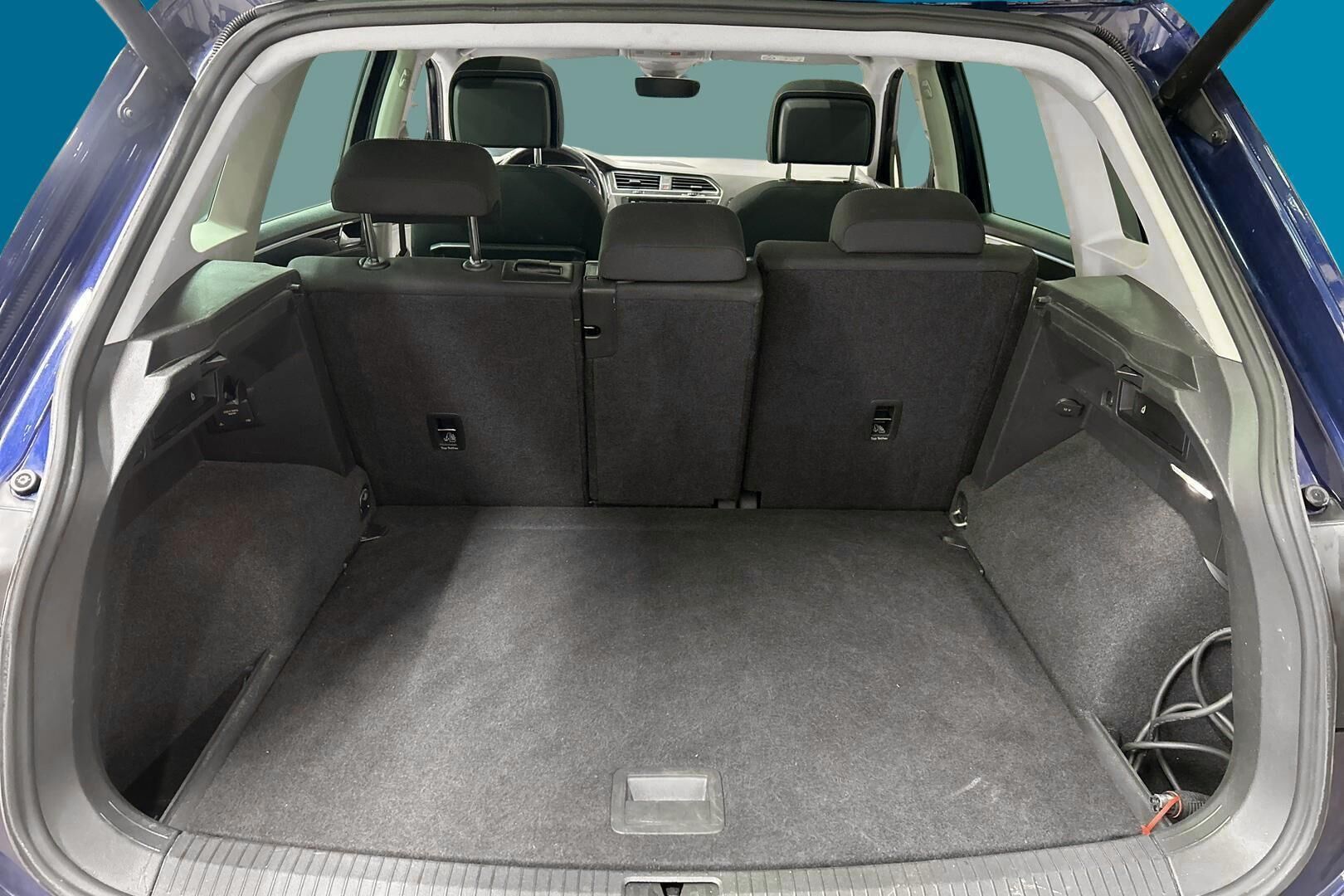 Volkswagen Tiguan iso kuva 19