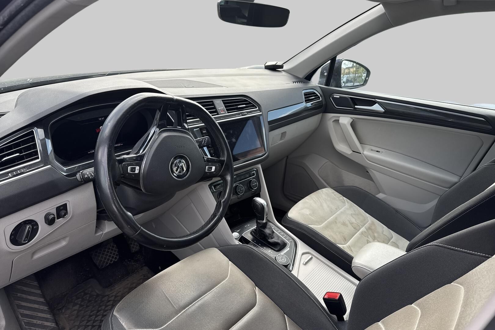 Volkswagen Tiguan iso kuva 2