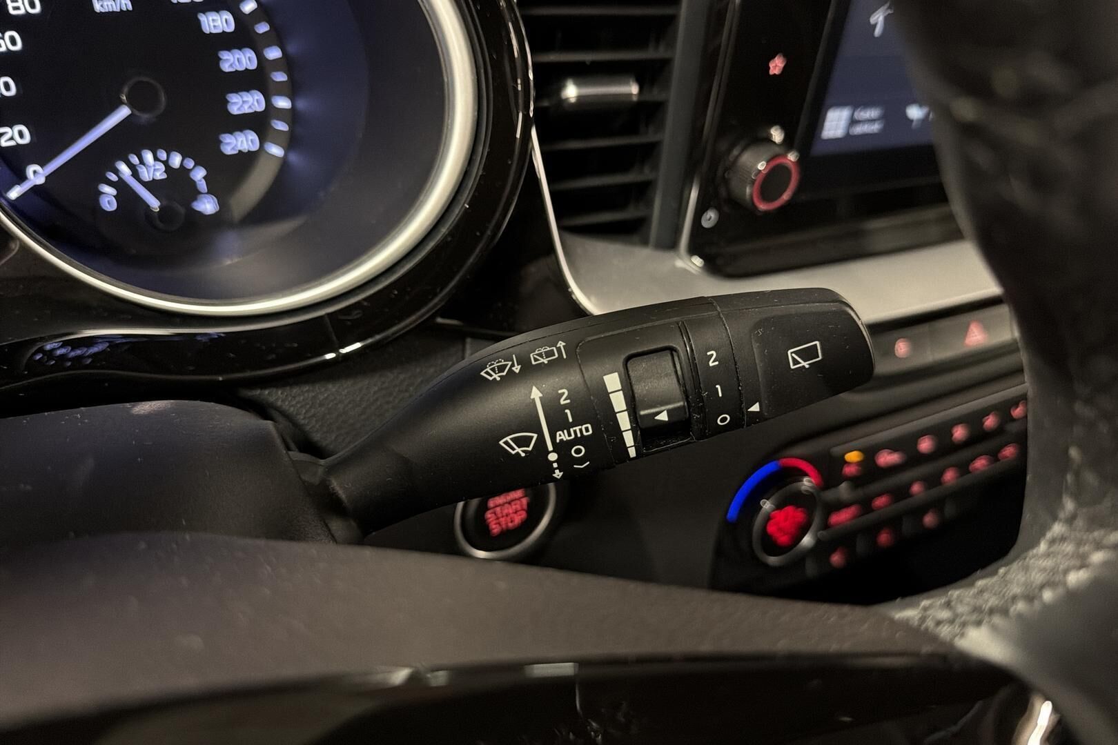 Kia XCeed iso kuva 24