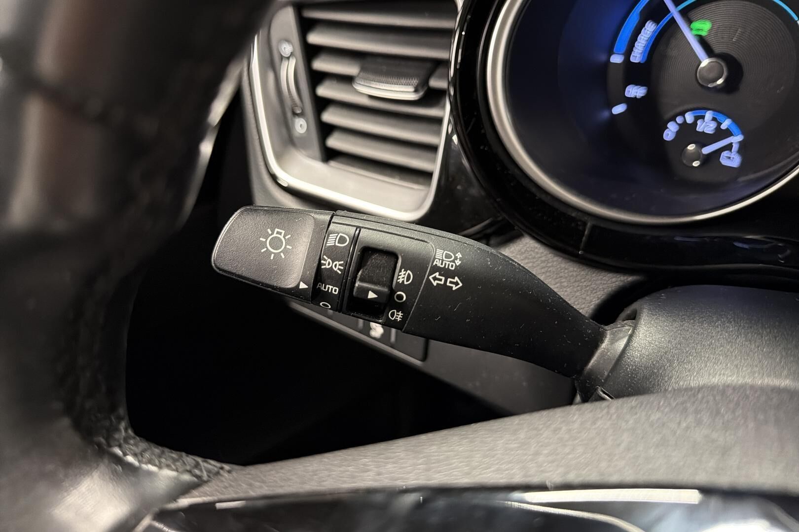 Kia XCeed iso kuva 8
