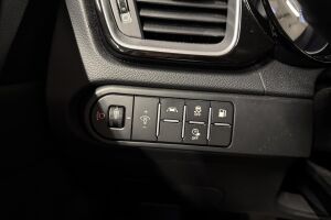 Kia XCeed esikatselu 25