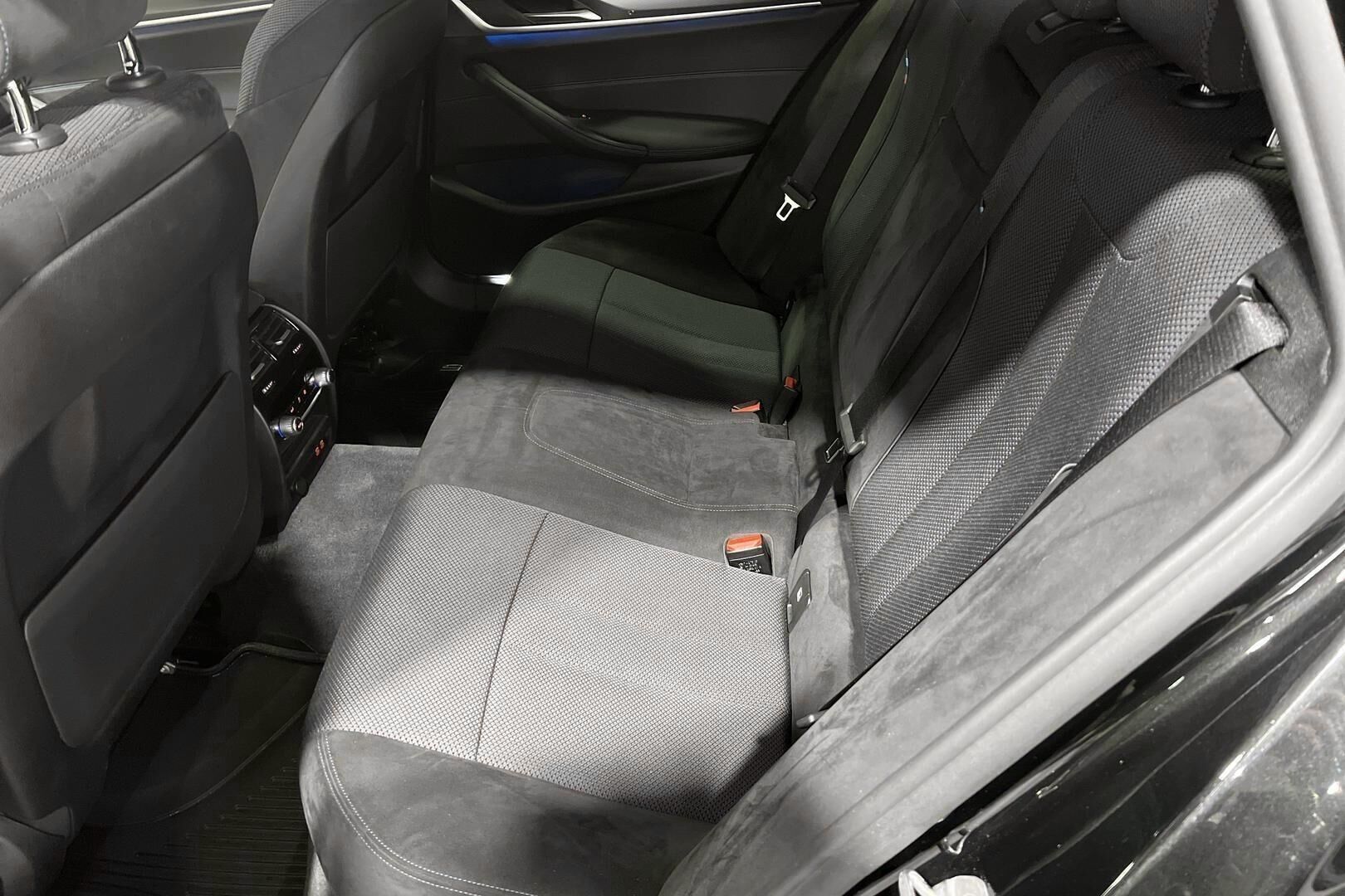 BMW 5-SARJA iso kuva 10