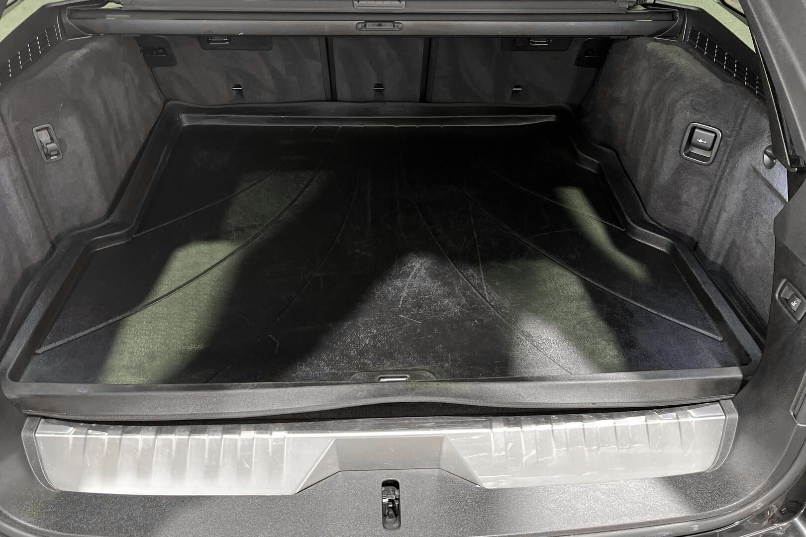 BMW 5-SARJA iso kuva 12