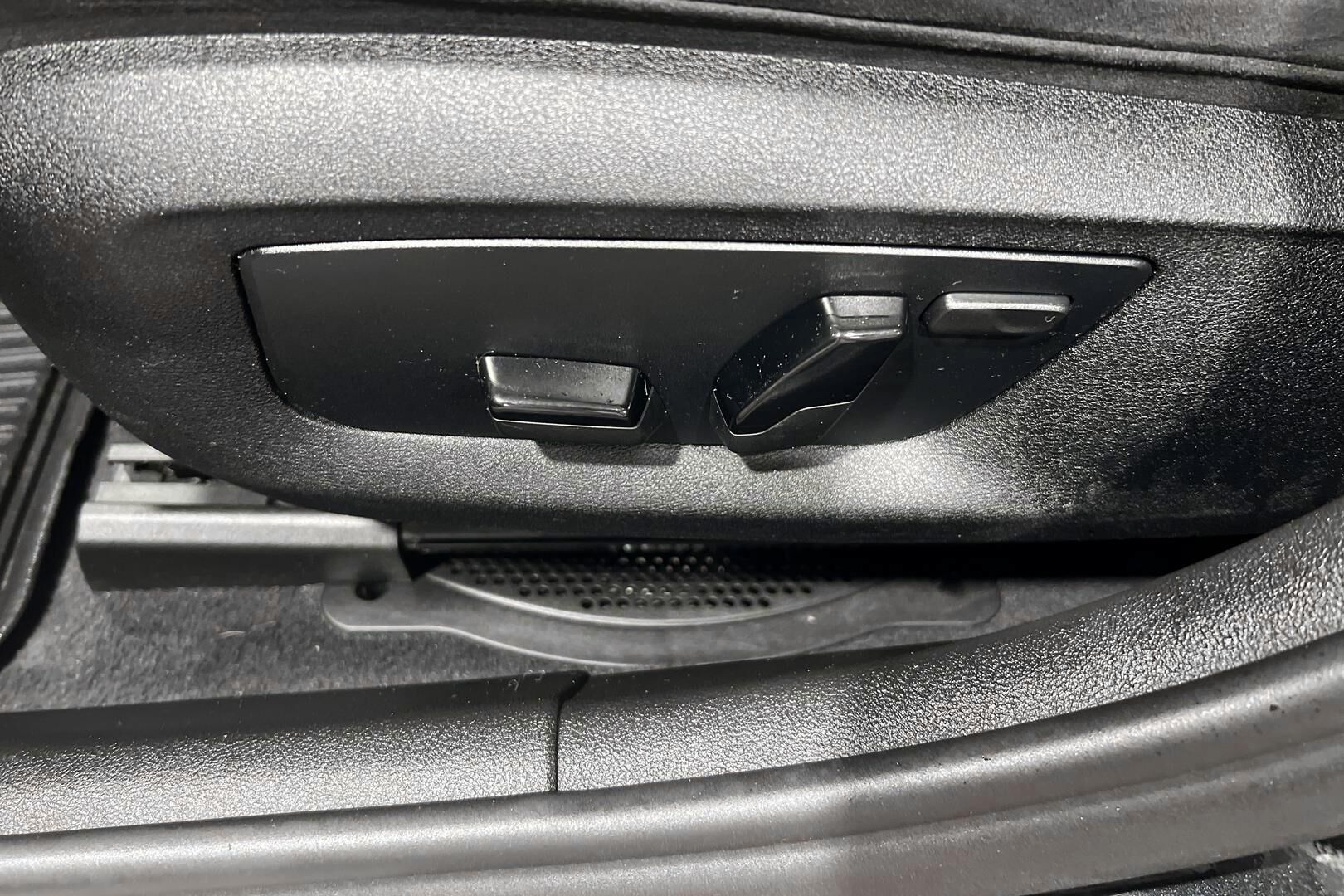 BMW 5-SARJA iso kuva 14