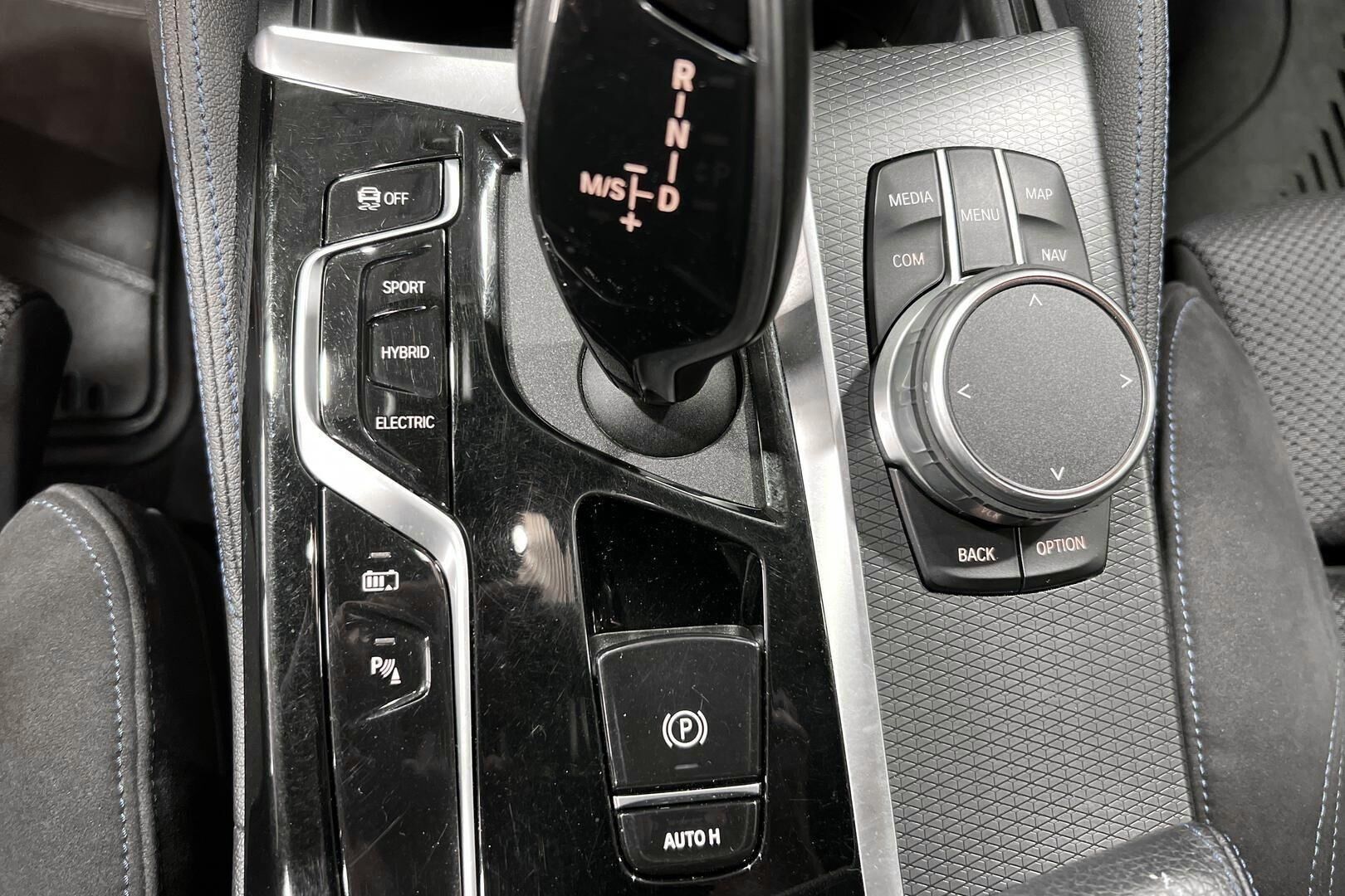 BMW 5-SARJA iso kuva 19