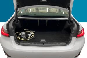 BMW 3-SARJA esikatselu 11