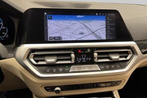 BMW 3-SARJA esikatselu 13