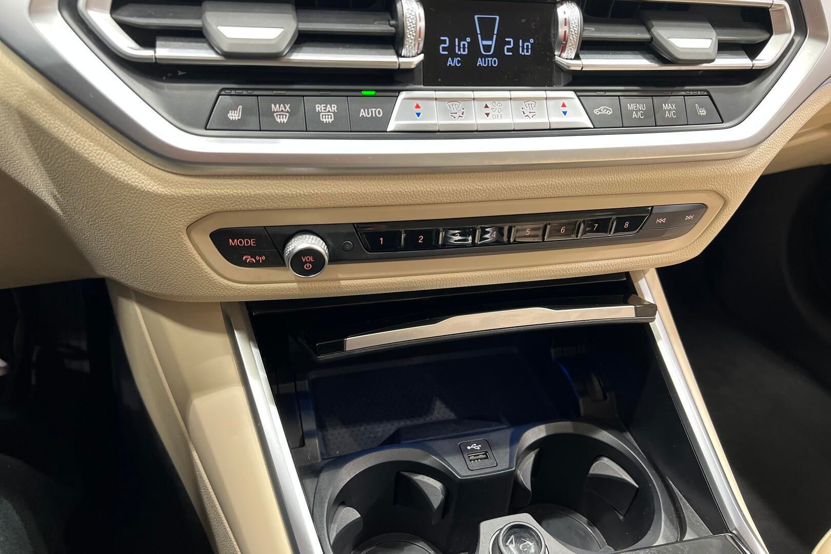 BMW 3-SARJA iso kuva 18