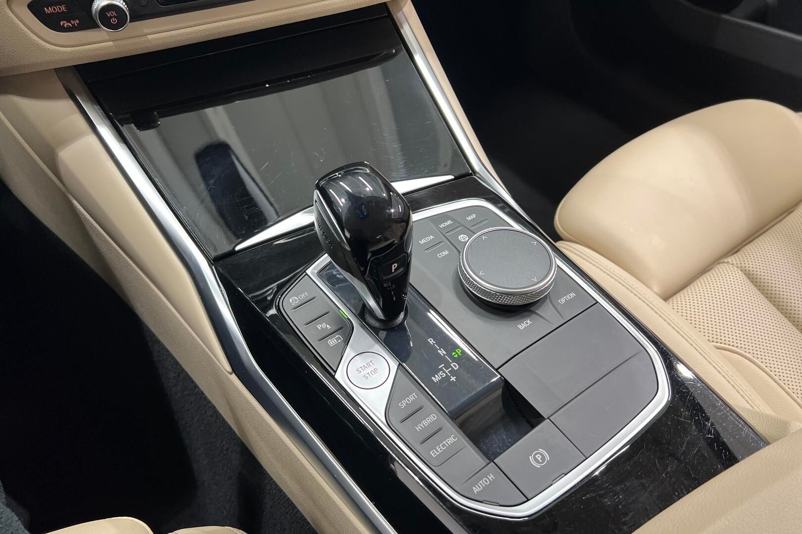 BMW 3-SARJA iso kuva 19