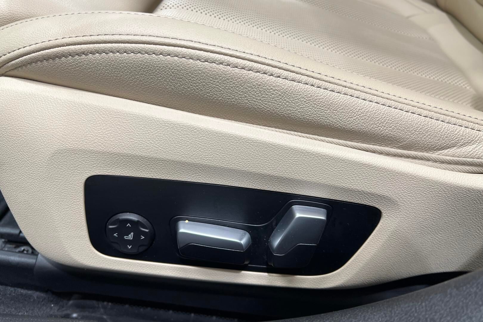 BMW 3-SARJA iso kuva 27