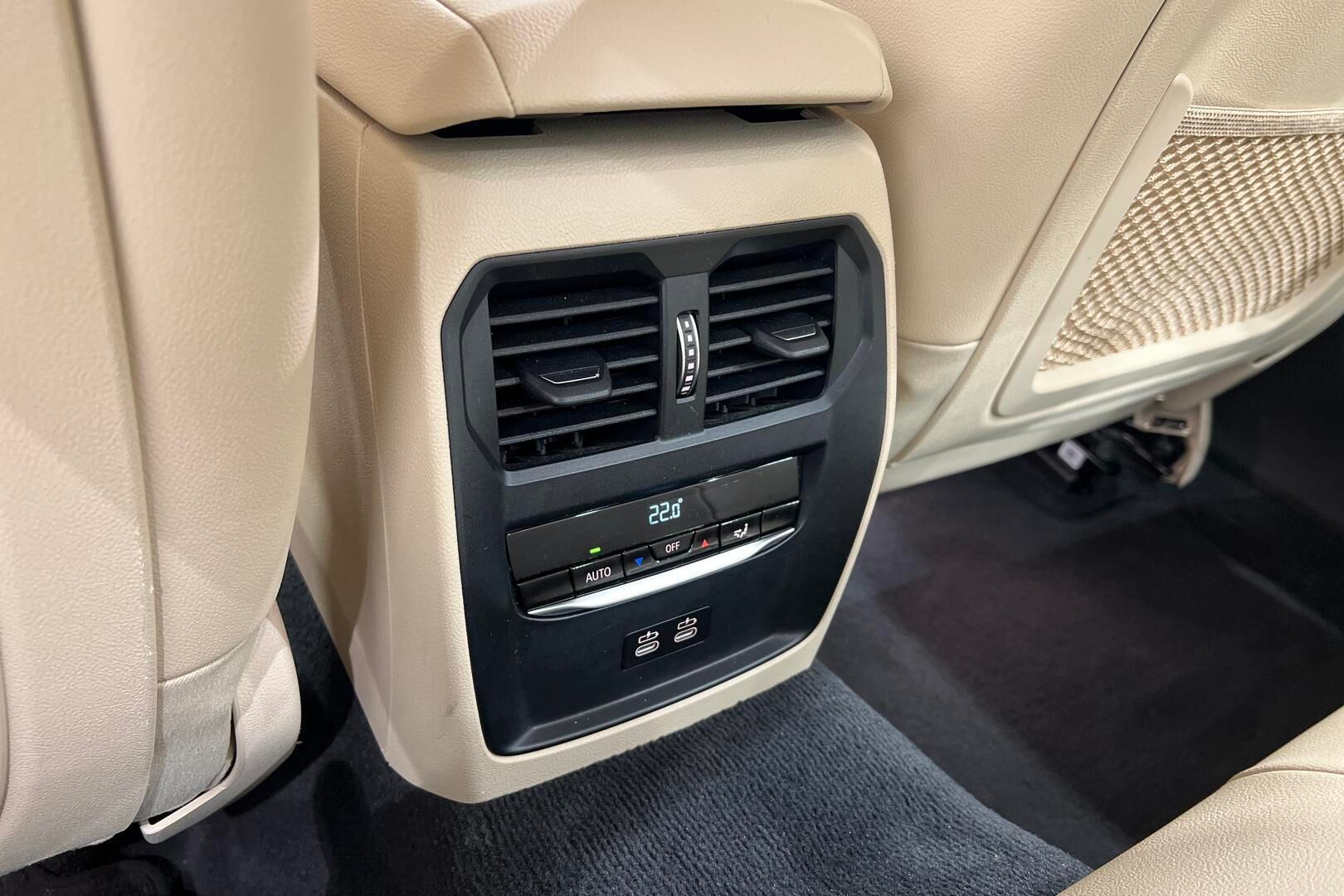 BMW 3-SARJA iso kuva 28