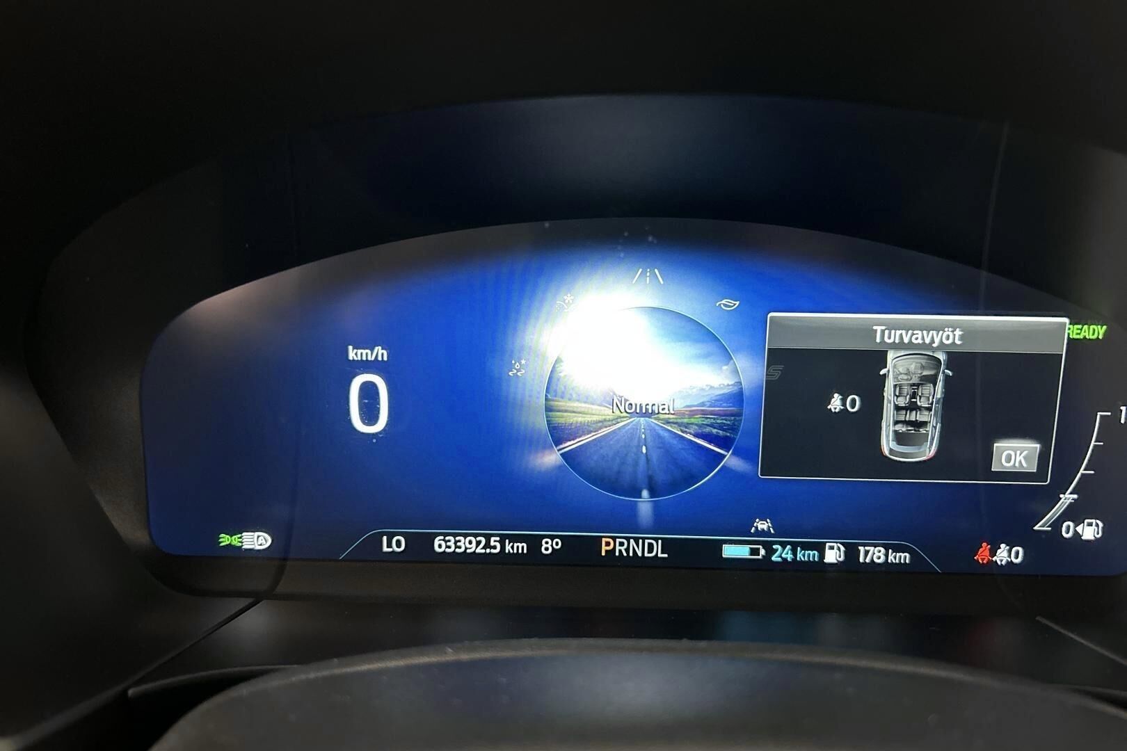 Ford Kuga iso kuva 17