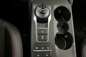 Ford Kuga esikatselu 20