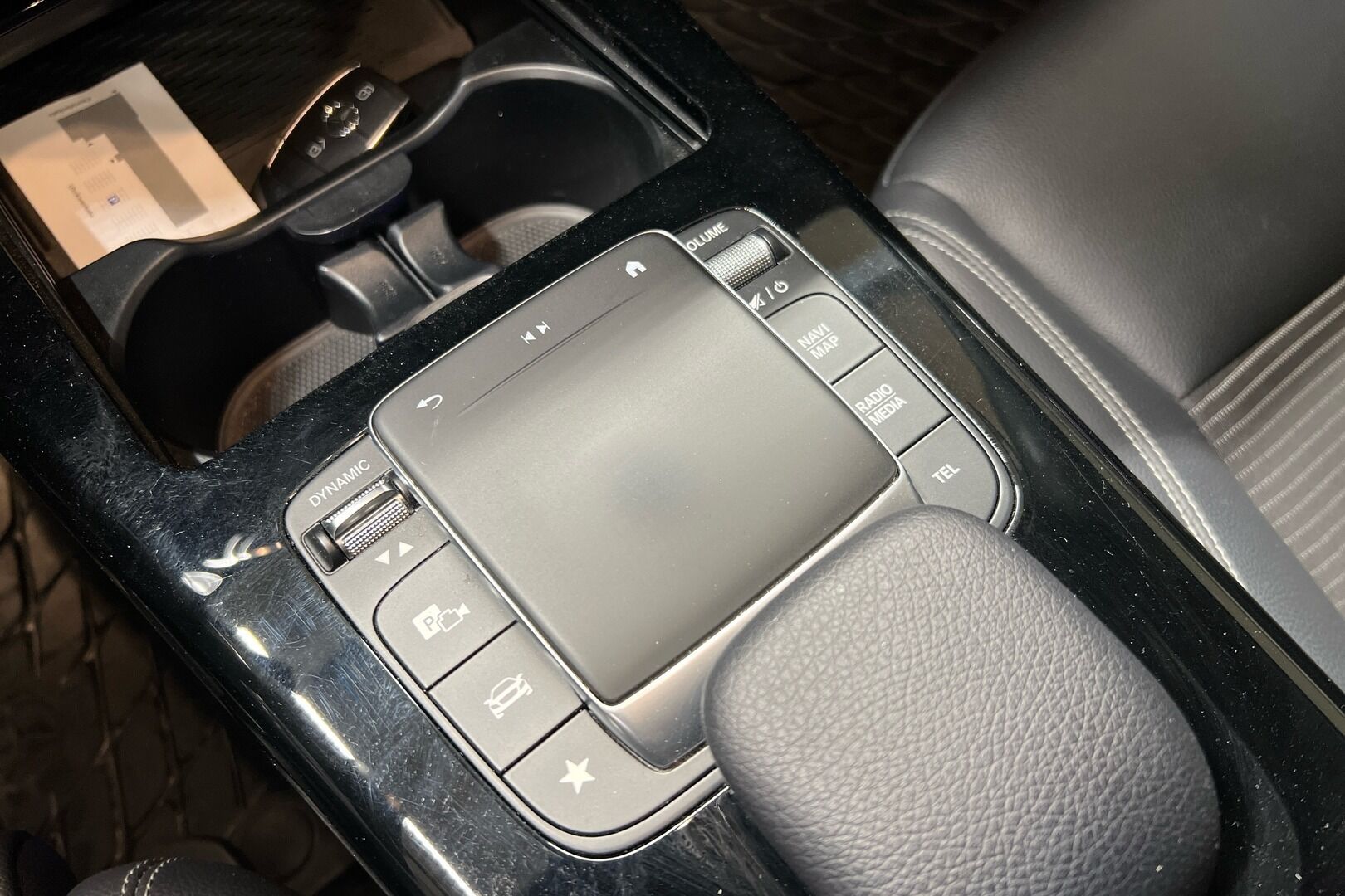 Mercedes-Benz A iso kuva 16