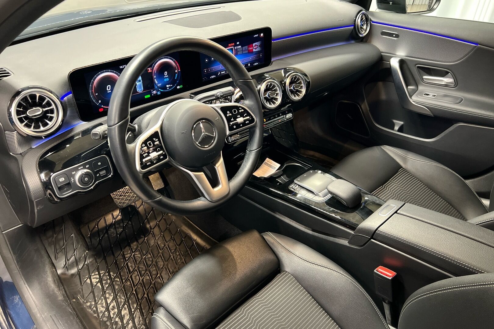 Mercedes-Benz A iso kuva 6