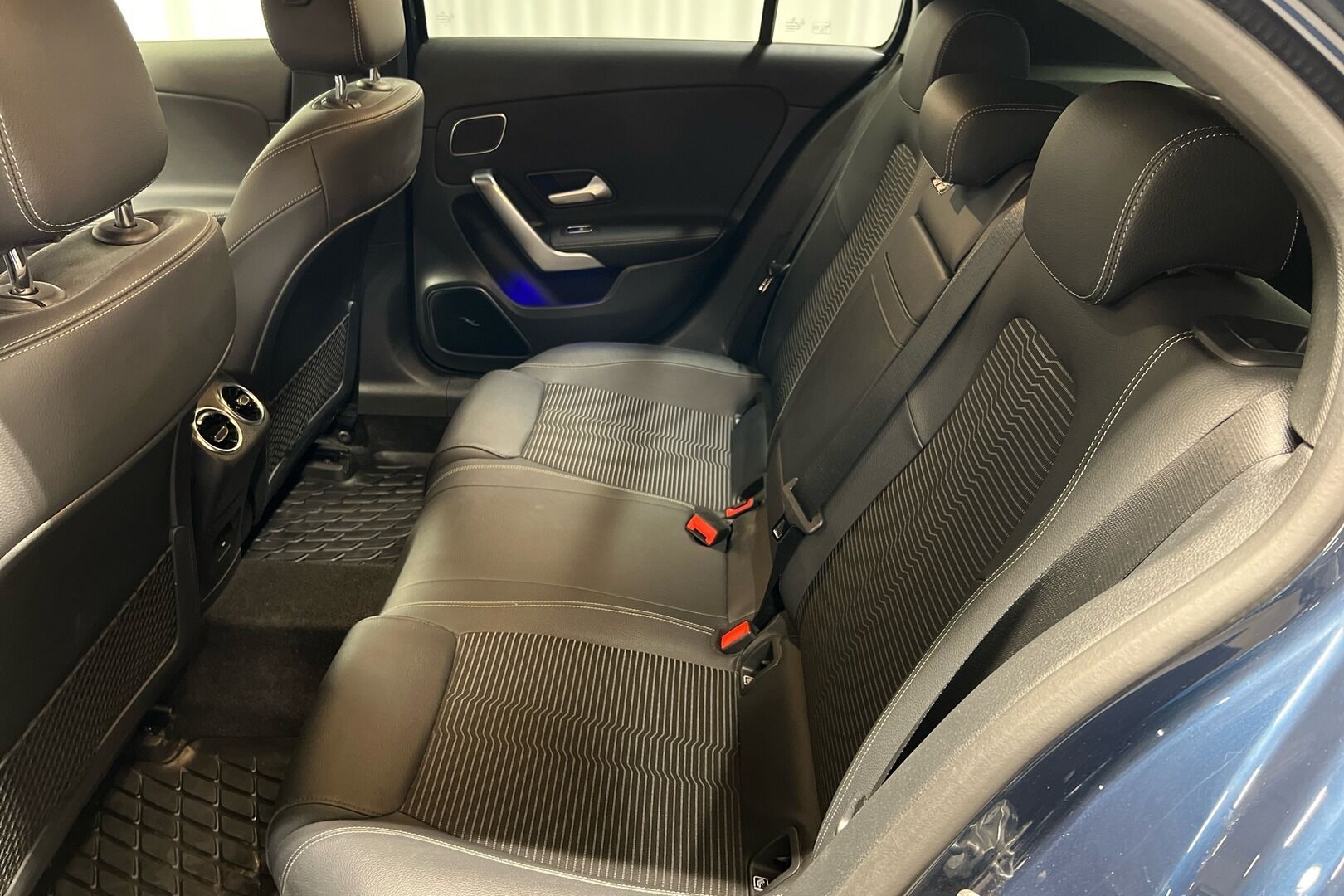 Mercedes-Benz A iso kuva 8
