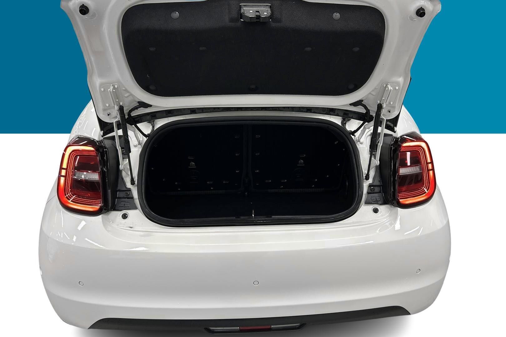 Fiat 500e iso kuva 9