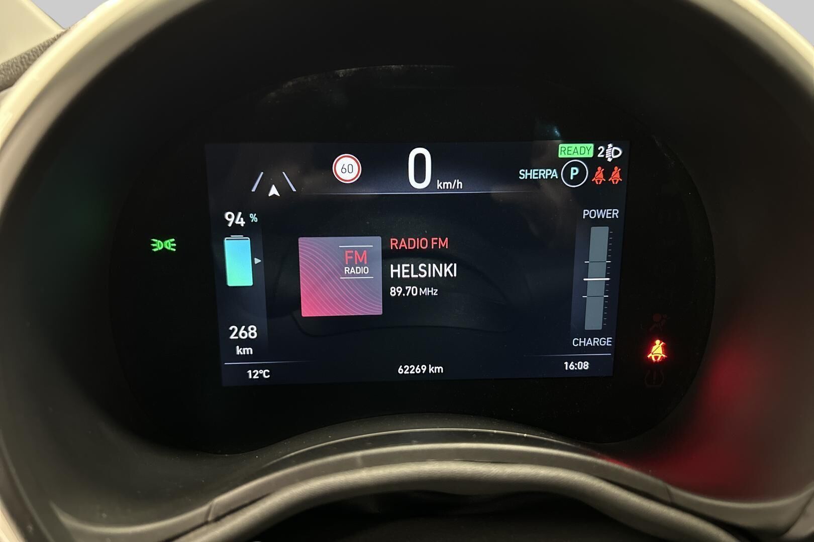 Fiat 500e iso kuva 11