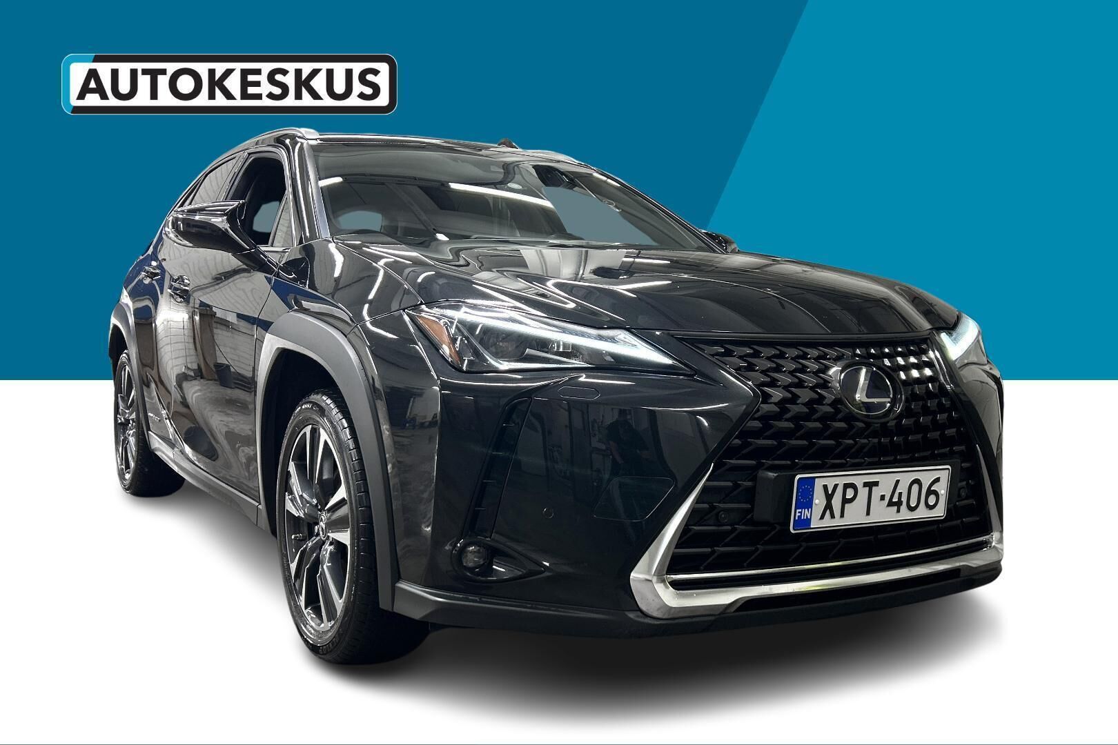 Lexus UX iso kuva 3