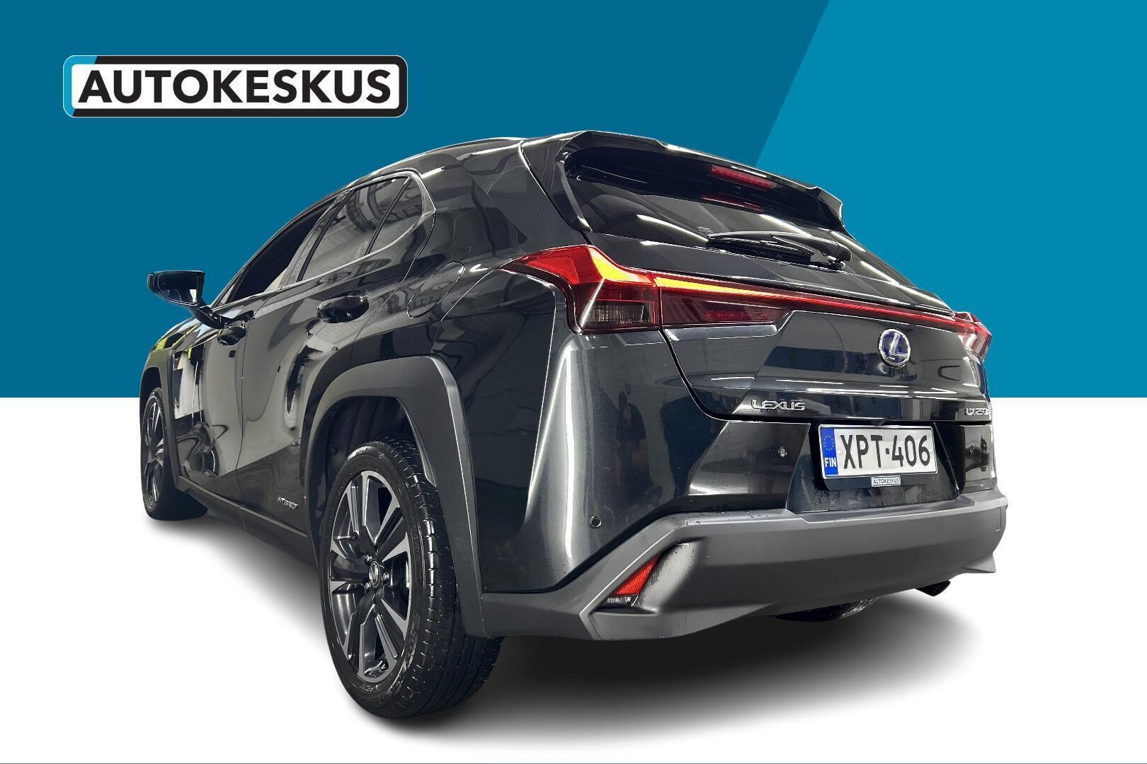 Lexus UX iso kuva 7