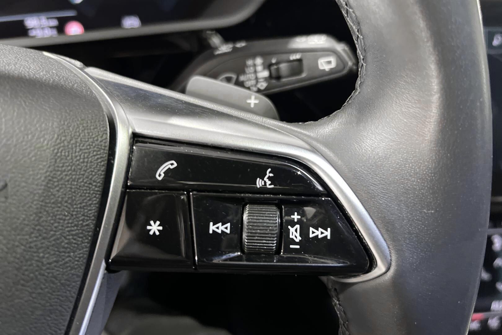 Audi e-tron iso kuva 12