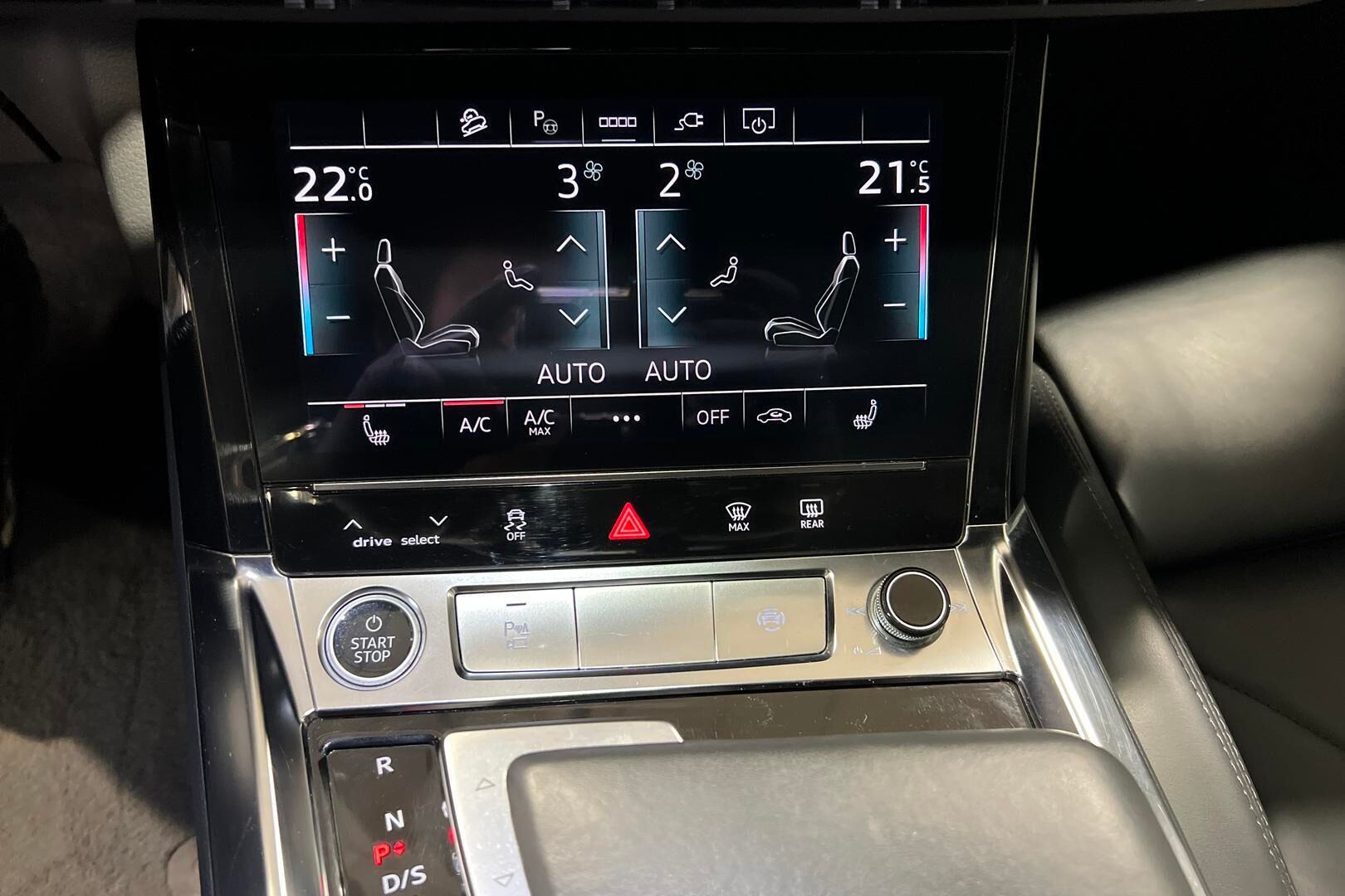 Audi e-tron iso kuva 14