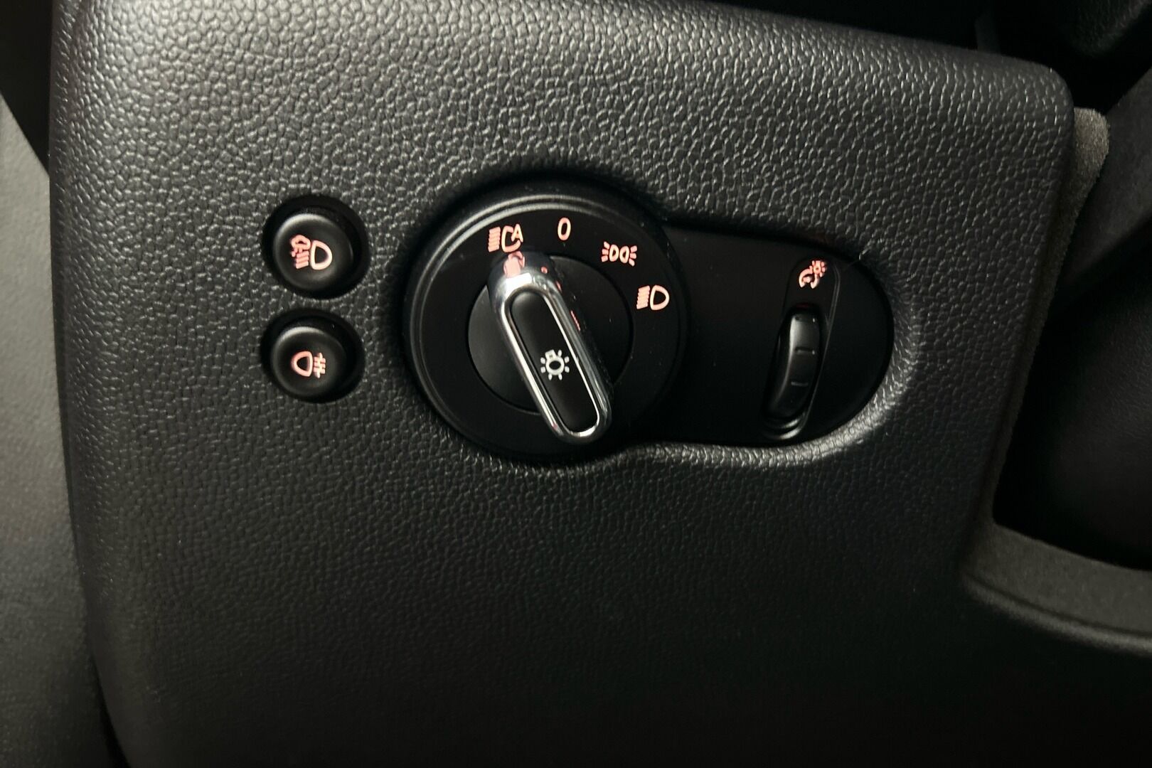 MINI COOPER iso kuva 18