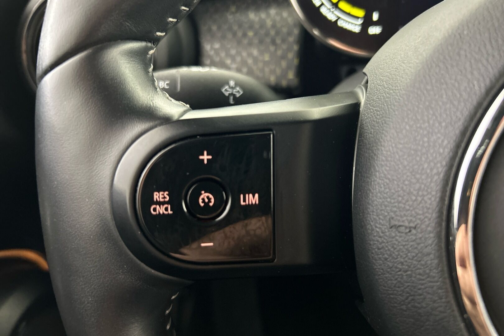 MINI COOPER iso kuva 19
