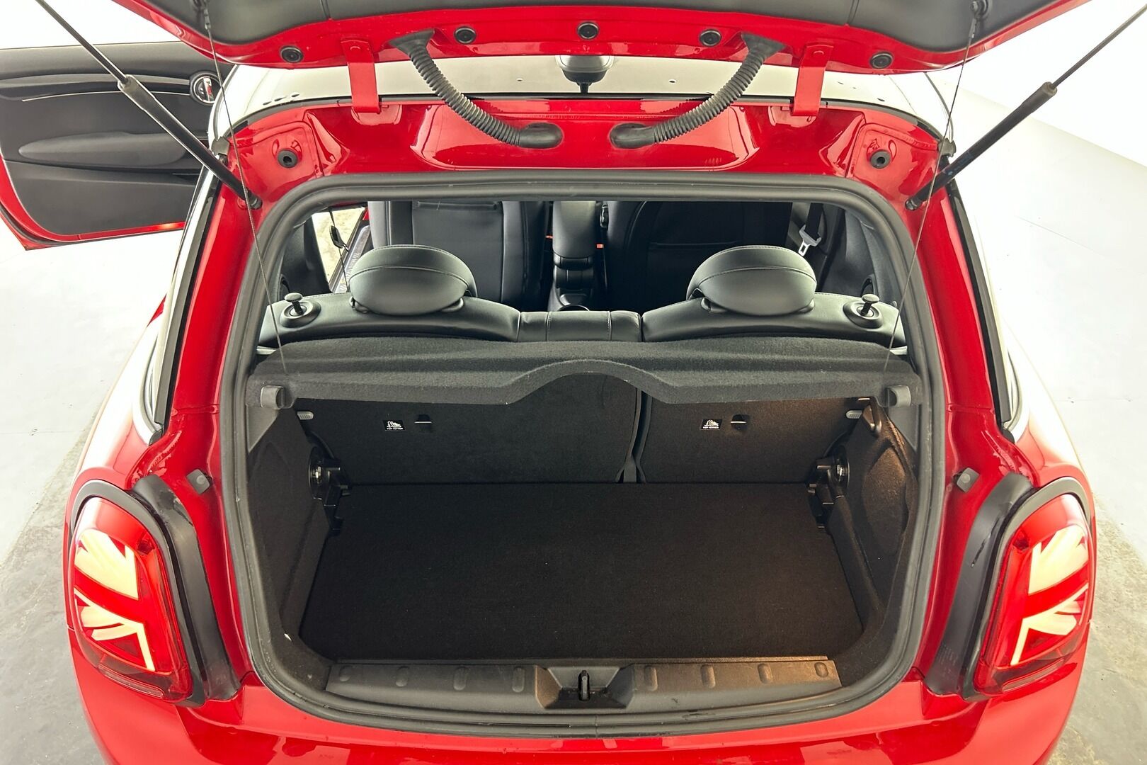 MINI COOPER iso kuva 8