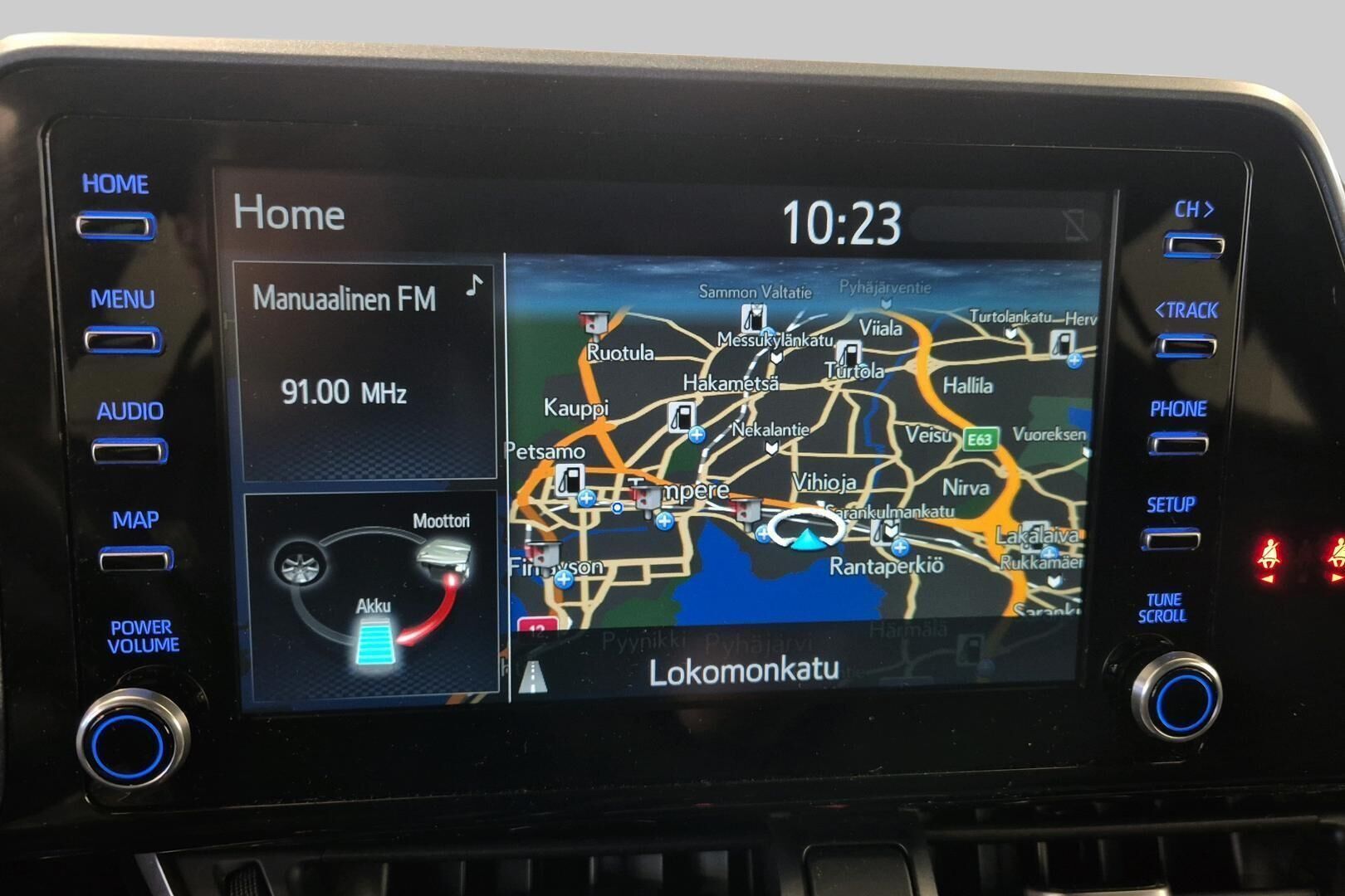 Toyota C-HR iso kuva 15