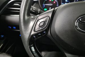 Toyota C-HR esikatselu 19