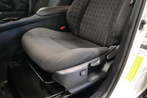 Toyota C-HR esikatselu 22