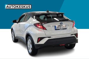 Toyota C-HR esikatselu 7